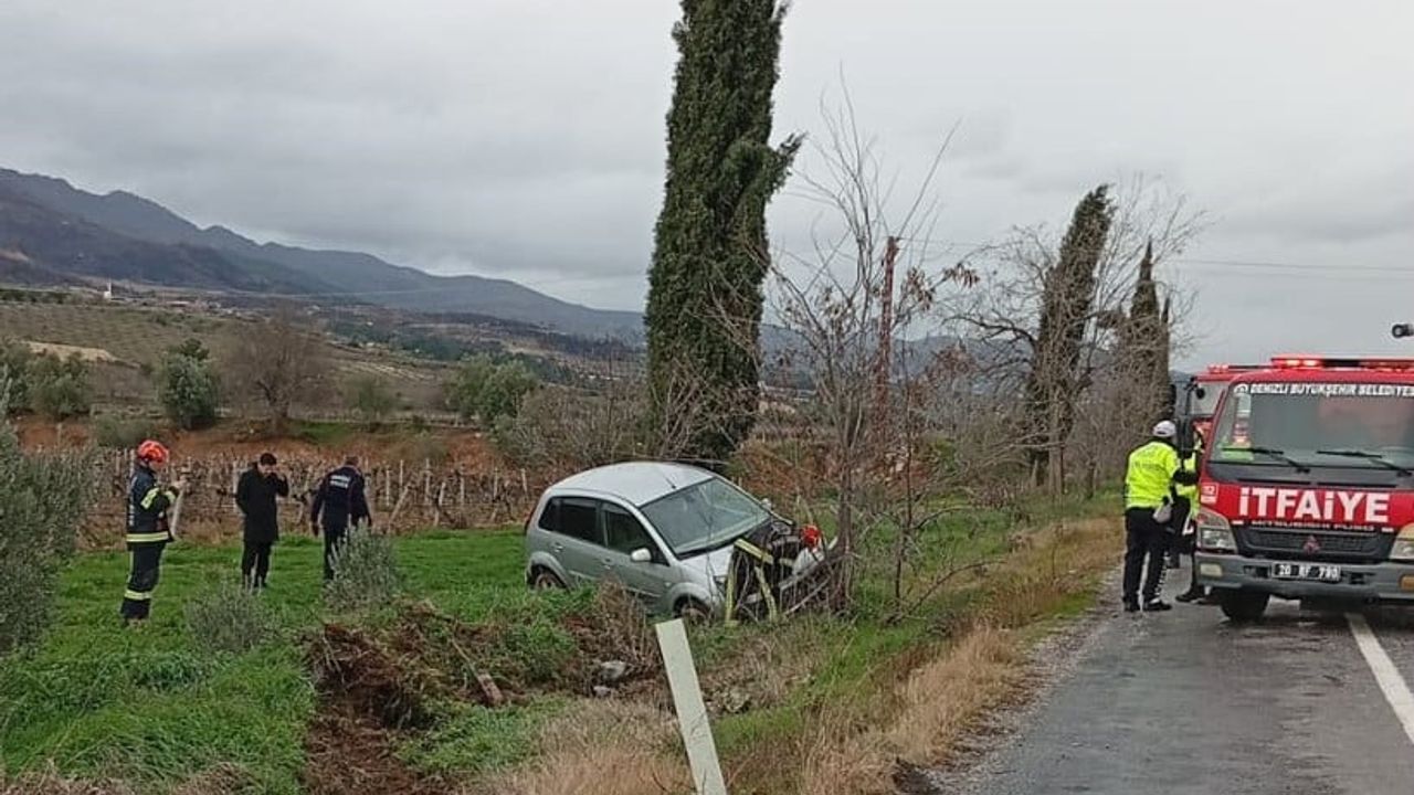 Buldan'da Aynı Güzergâhta İki Kaza: Otomobil Üzüm Bağına Uçtu