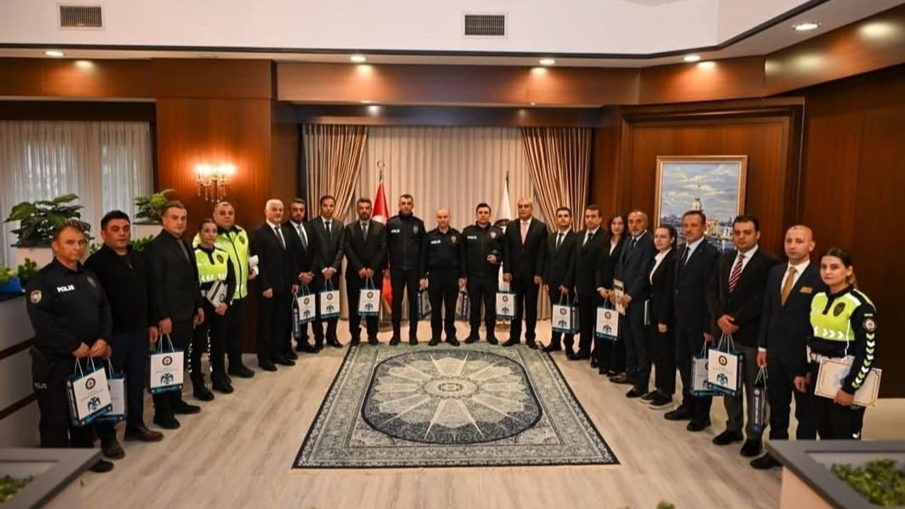 Buldan Emniyetinin Gururu: Başkomiser İmdat Bayram ve Komiser Fırat Coşgun'a Ödül