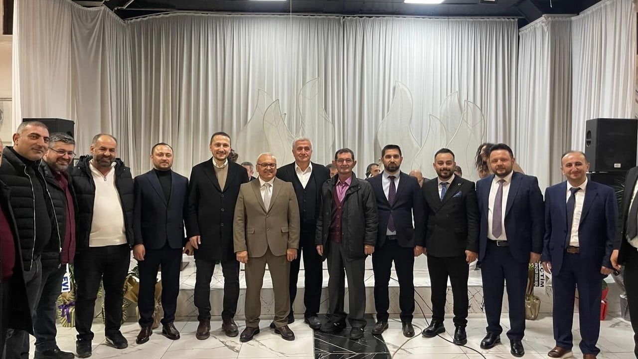 Bülent Keser Düzce Yapı Sanatları Esnaf Odası Başkanlığında Güven Tazeledi