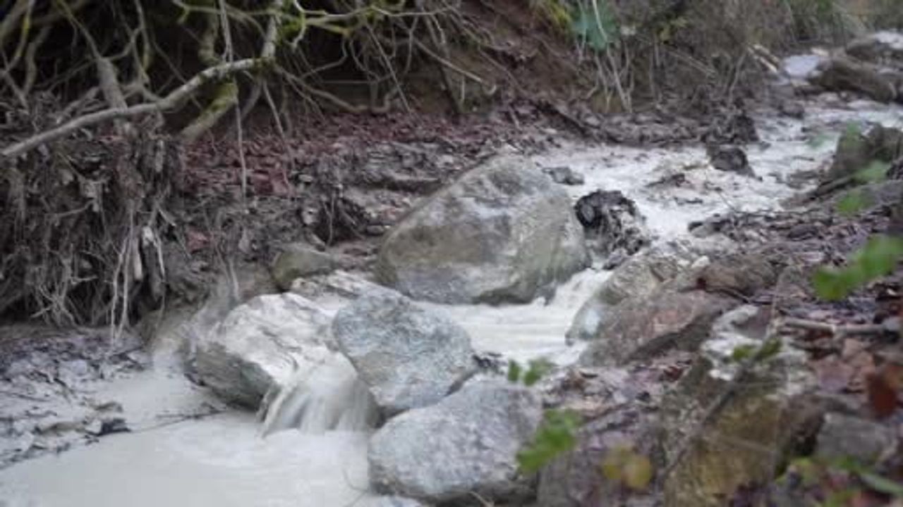 Bursa'da Çevre Felaketi: Kirazlıyayla'da Binlerce Ton Maden Atığı Toprağa Karıştı
