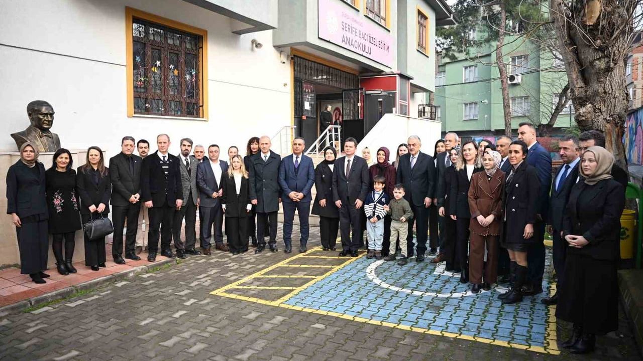 Bursa'da Karne Heyecanı: 652 bin 666 Öğrenci Sömestr Tatiline Girdi