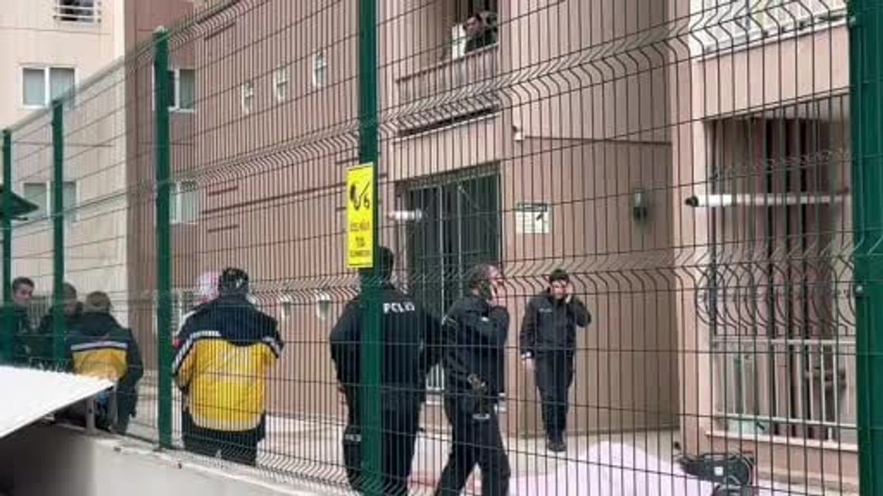 Bursa'da kiralık daireyi incelerken 17. kattan düşüp yaşamını yitirdi
