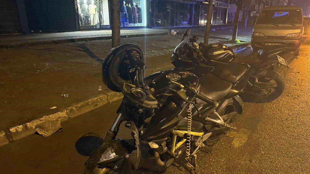 Bursa'da otomobil ile motosiklet çarpıştı: 2 yaralı