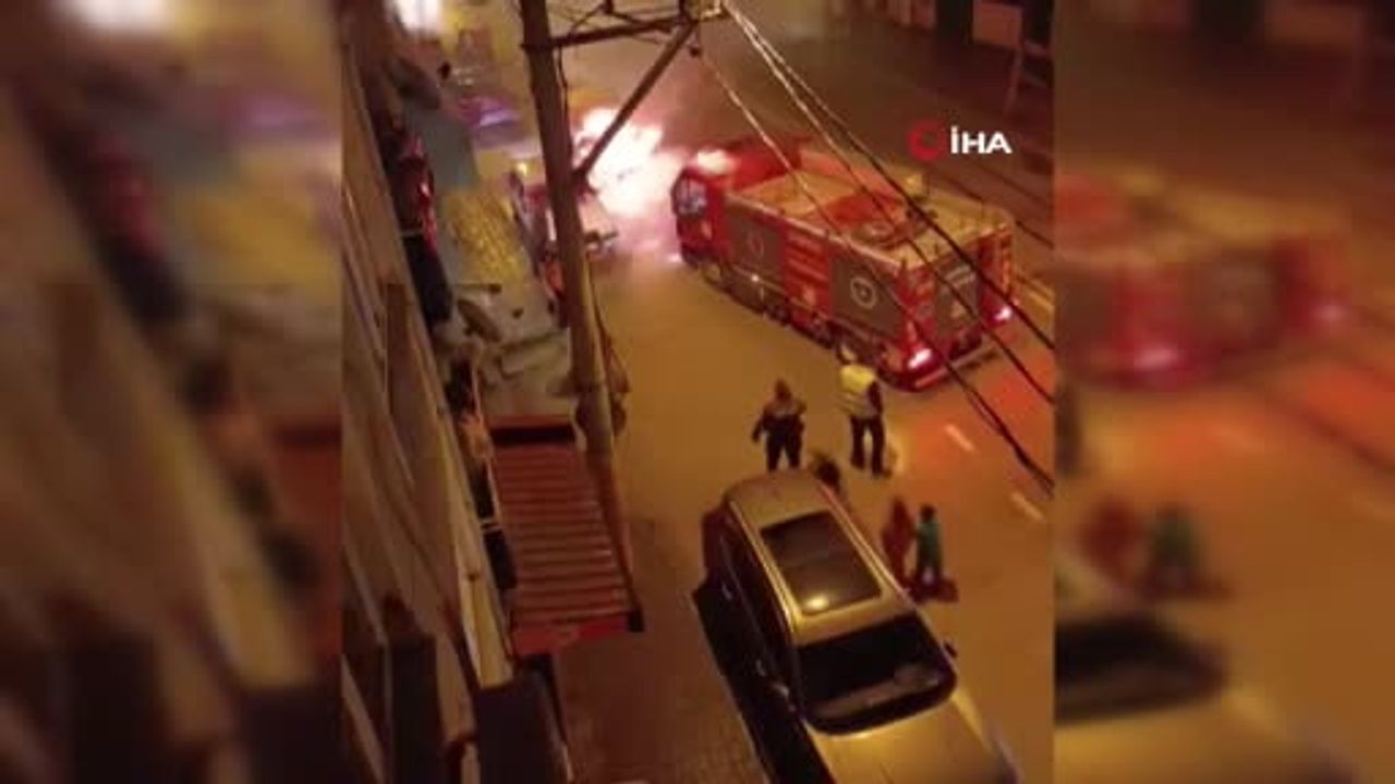 Bursa'da Seyir Halindeki Otomobil Alev Aldı: Araç Küle Döndü