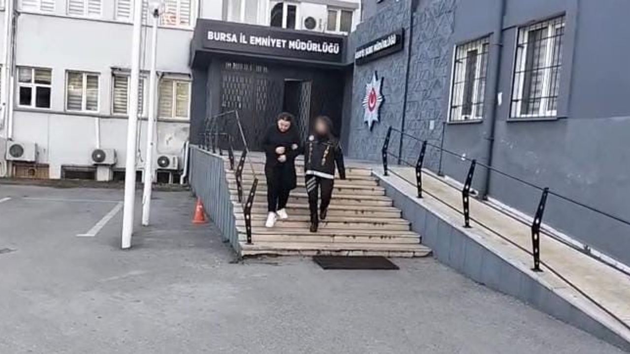 Bursa'da Uyuşturucu Ticaretinden Aranan 3 Kişi Yakalandı, Tutuklandı