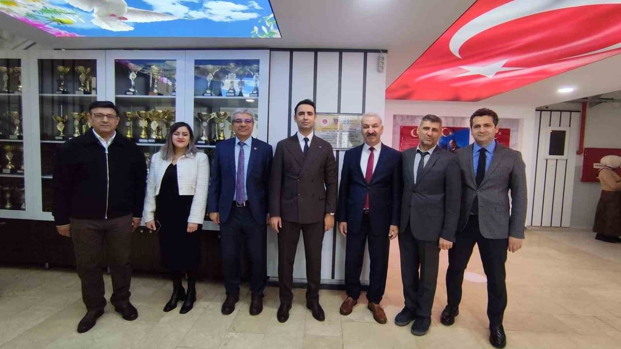 Bursa Denetimli Serbestlik Müdürlüğü'nden Mehmet Akif Ersoy İlkokulu'na Eğitim Desteği