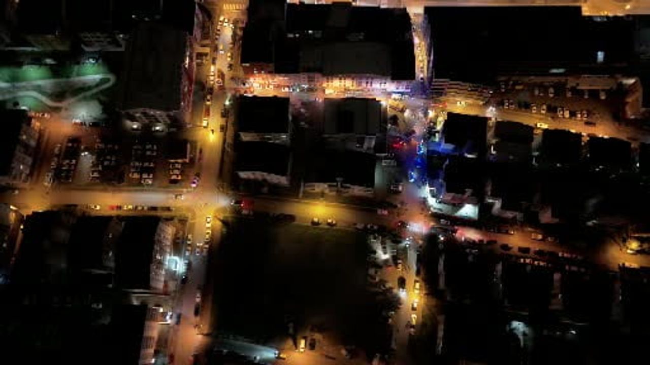 Bursa Görükle'de 5 katlı otelde yangın: Üst katlarda mahsur kalanlar