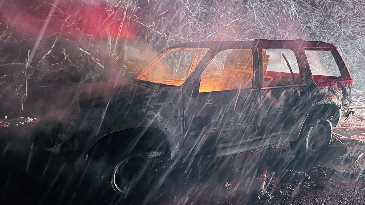 Bursa İnegöl'de Cip Alev Aldı, Hurdaya Döndü