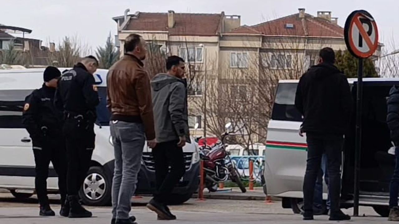 Bursa İnegöl'de Kaza: 2 Kadın Hayatını Kaybetti, Sürücü Tutuklandı