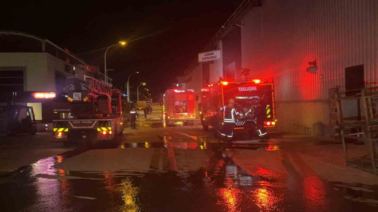 Bursa Minareliçavuş OSB'de Kimyasal Kaplama Fabrikasında Yangın