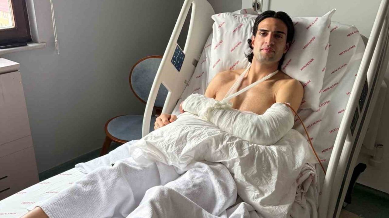 Bursaspor’da Baran Başyiğit’e Başarılı Operasyon — Deplase Kırık Tedavisi