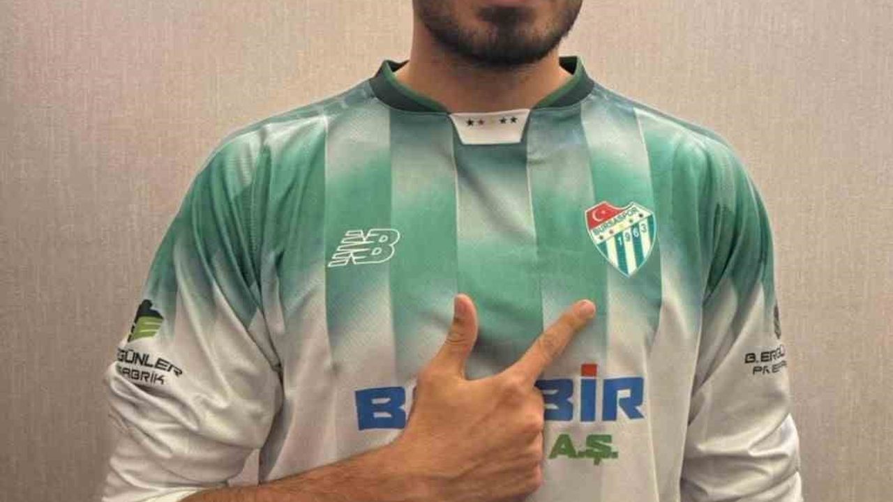 Bursaspor, Emir Kaan Gültekin'i Resmen Açıkladı