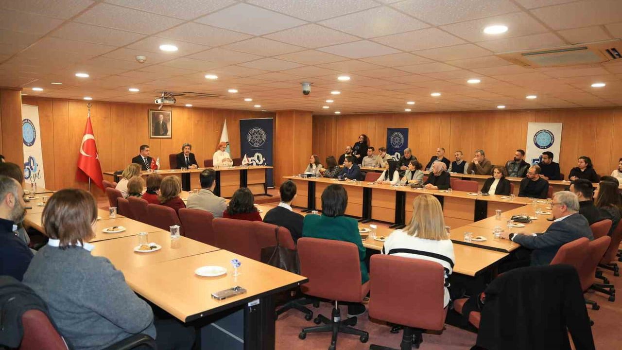 BUÜ'de Başarı Çıtası Yükseldi: 11. 'Rektörle Buluşma'