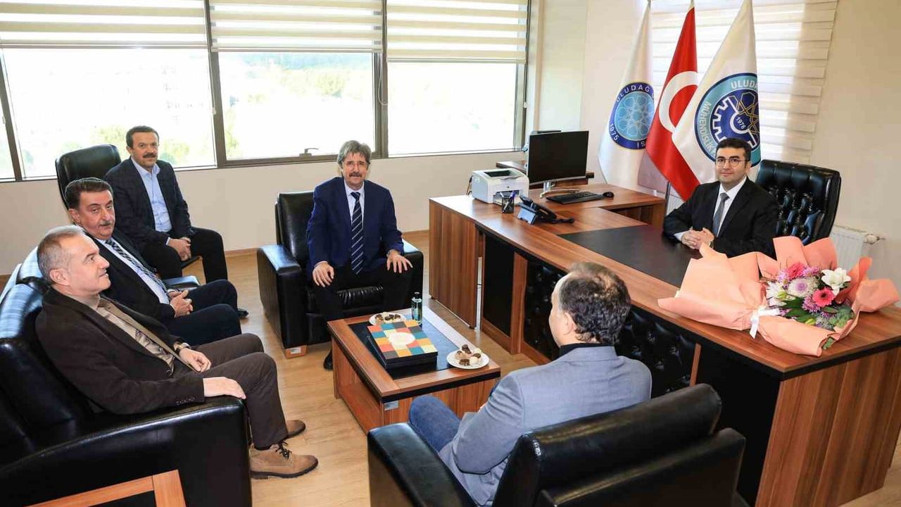 BUÜ Mühendislik Fakültesi'nde Dekan Değişimi: Prof. Dr. Ali Rıza Yıldız Atandı