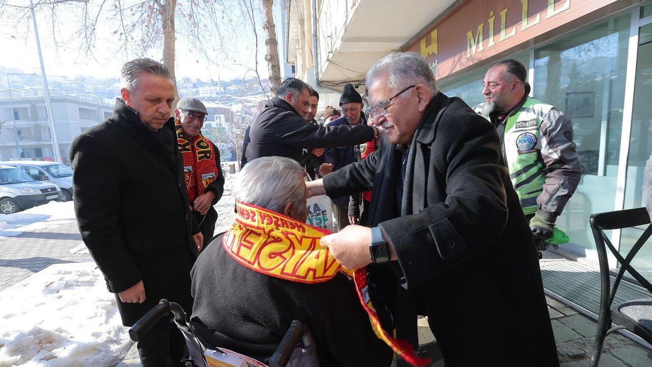 Büyükkılıç Hacılar’da Gönüllere Dokundu: Kayserispor Atkılarıyla Jest