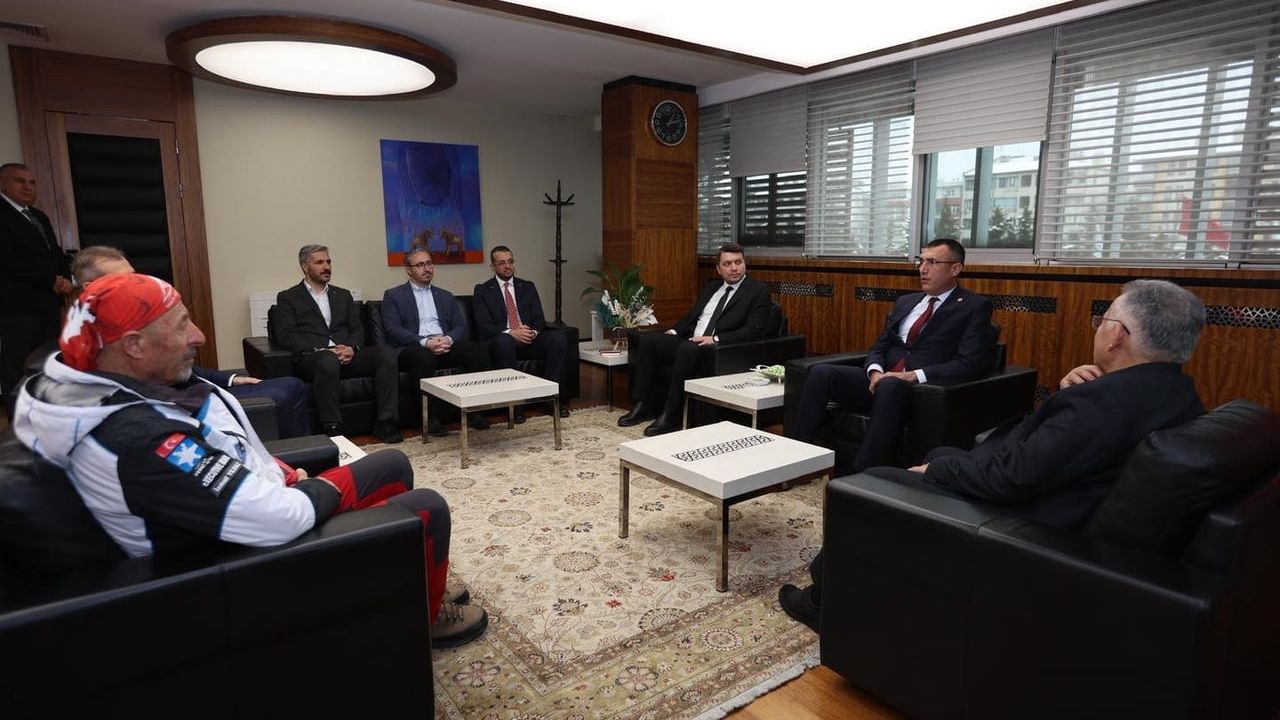 Büyükkılıç, Türkiye Dağcılık Federasyonu Heyetini Kayseri’de Erciyes Vurgusuyla Ağırladı
