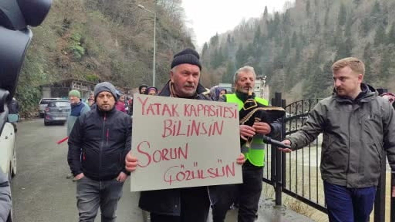 Çamlıhemşin'de Ruhsatsız Turizm İşletmecilerinden 'Yıkmayın' Protestosu
