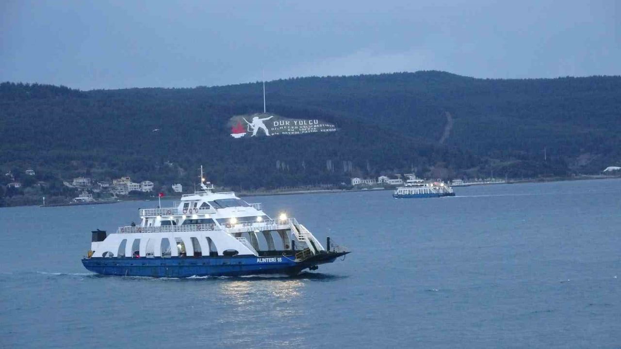 Çanakkale Boğazı Lodos Sonrası 45 Saat Sonra Açıldı