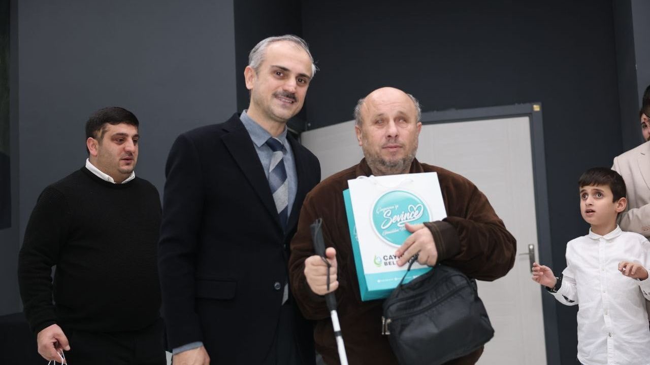 Çayırova'da Beyaz Baston Görme Engelliler Haftası Etkinliği