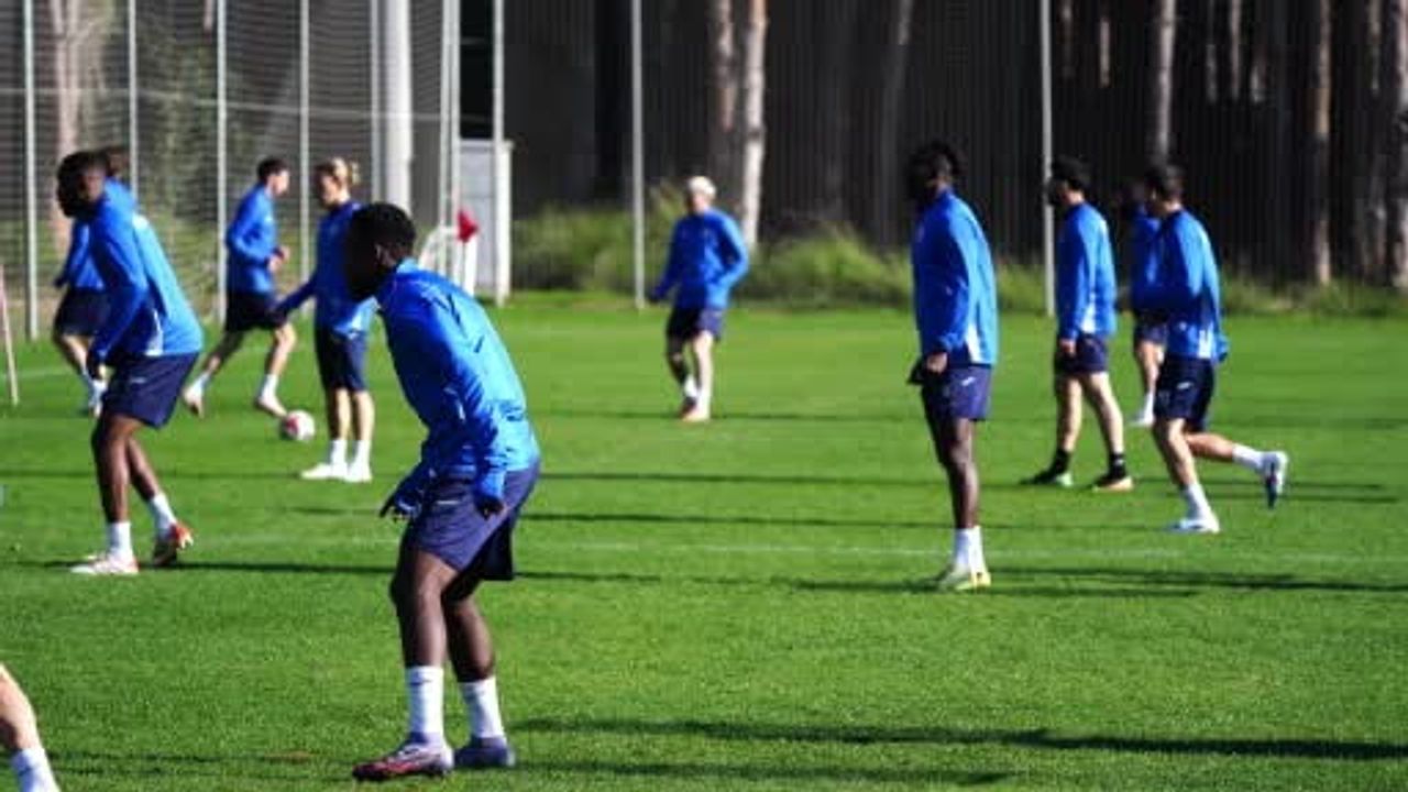 Çaykur Rizespor, Serik'te İkinci Yarı Kampını Sürdürüyor