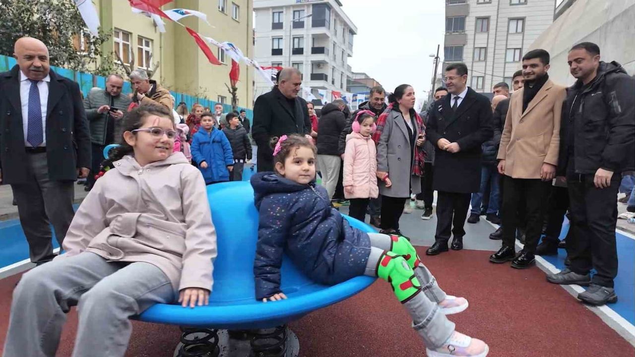 Çekmeköy'de 'Susam Sokağı' Açıldı — Çocuklara Trafiğe Kapalı Oyun Alanı