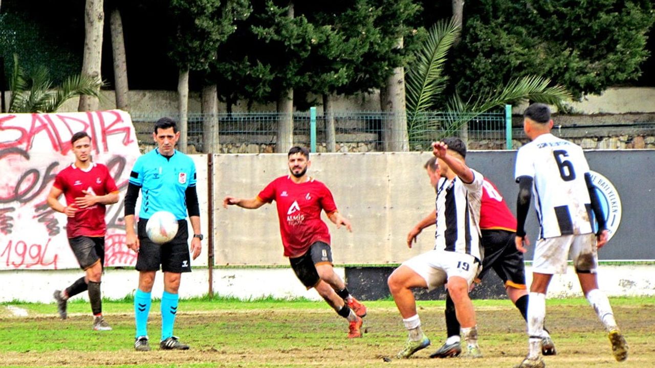 Çeşme Belediyespor 90+9'da Turan Esmer'le kazandı: Ligde kalmayı garantiledi