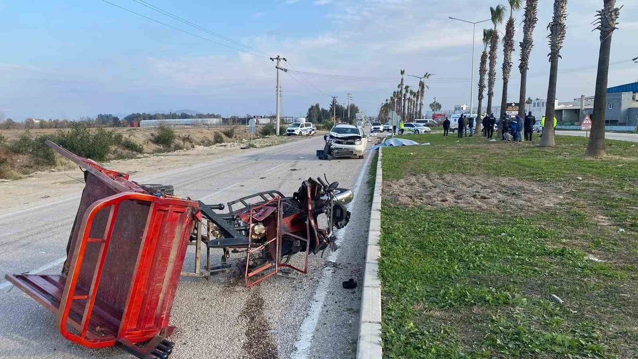 Ceyhan'da Cezaevi Kavşağında Trafik Kazası: 1 Ölü