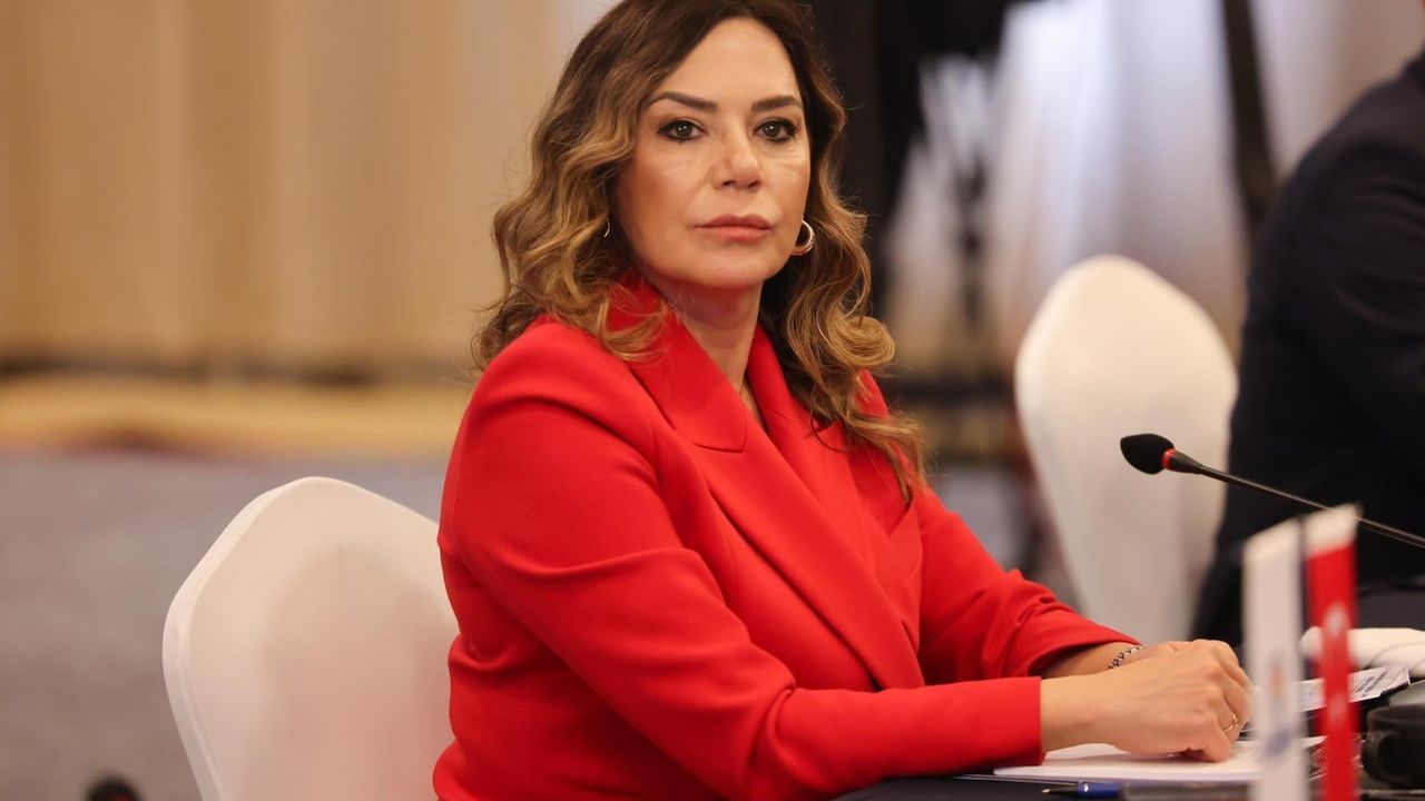 CHP'li Büyükşehir Başkanları Mersin'de Buluştu — Dr. Candan Yüceer Katıldı