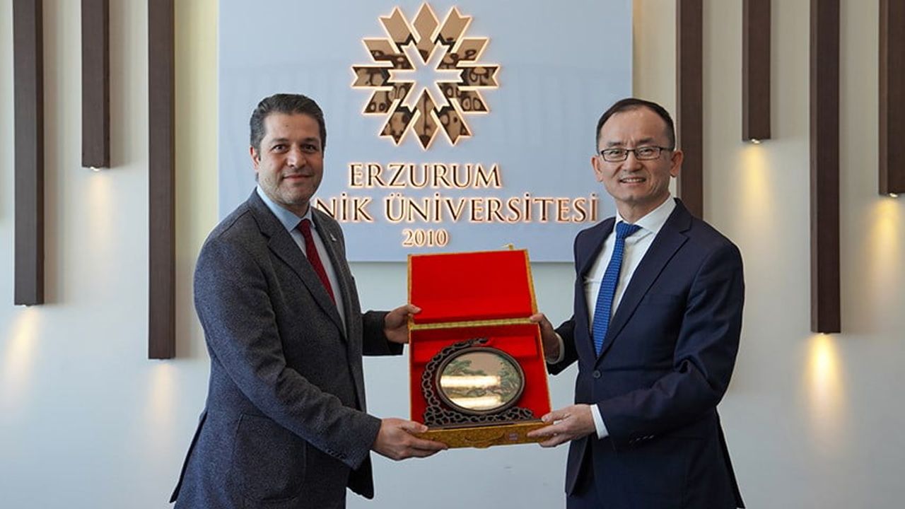 Çin Büyükelçisi Jiang Xuebin ETÜ'de: Akademik ve Bilimsel İş Birliği Görüşüldü