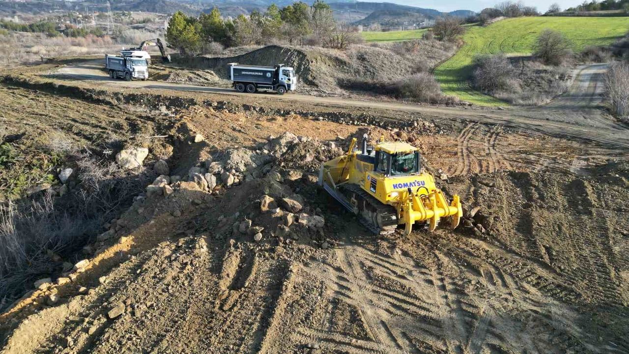 Çomar Barajı’nda Yol Genişletme Sürüyor: 14 Metre Genişlik, 3,5 km Ring