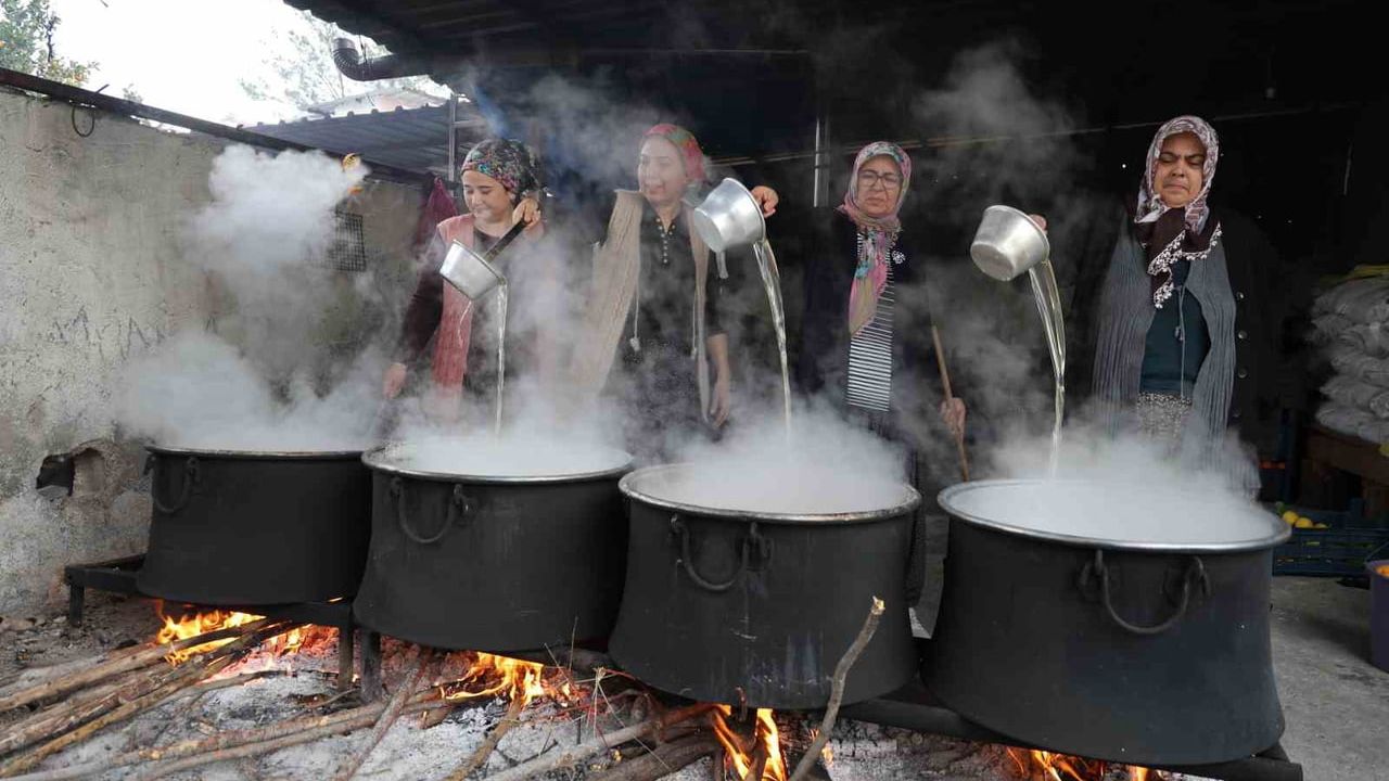 Dalında 5 TL'lik Turunç, Kozanlı Kadınların Kara Kazanda 200-300 TL'ye Çıkıyor