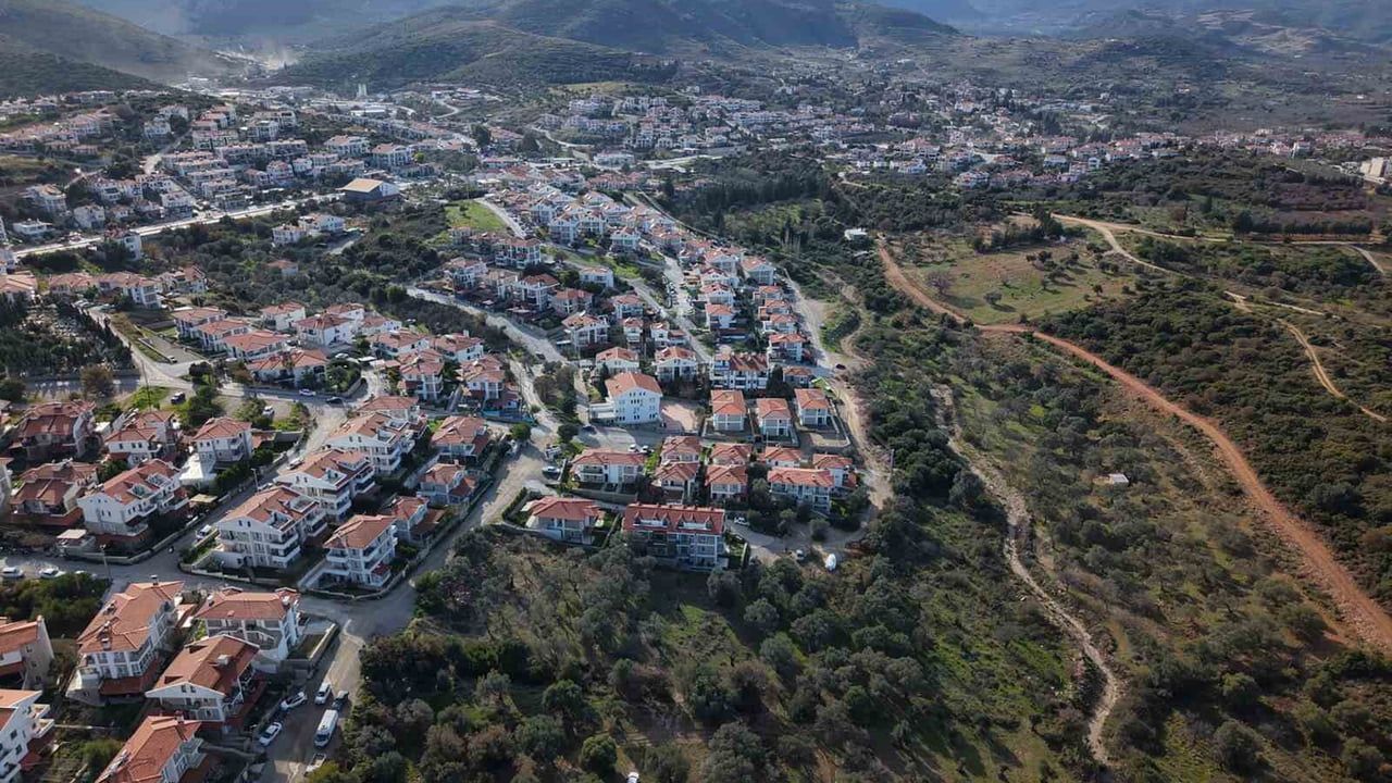 Datça Çomarlık'ta Yaklaşık 5 Bin Metrelik Kanalizasyon Hattıyla Sorun Sona Eriyor