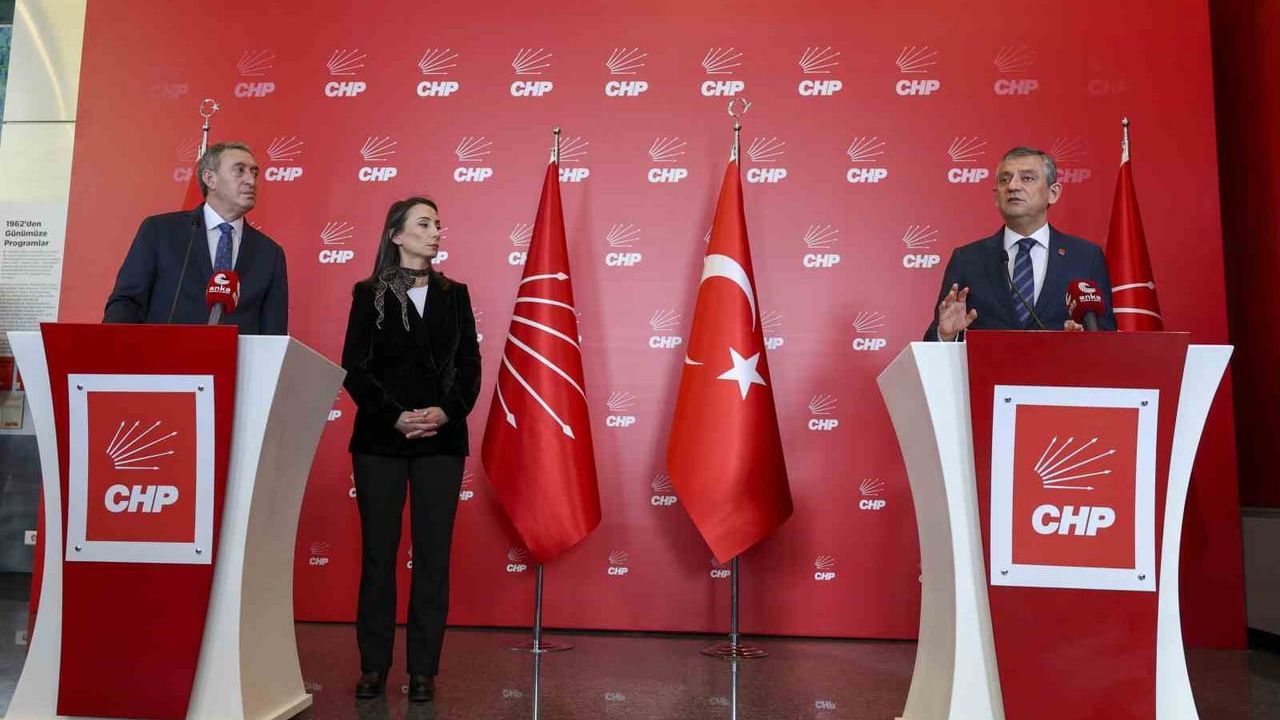DEM Parti’den CHP'ye Ziyaret: Özgür Özel, Bakırhan ve Hatimoğulları ile Görüştü