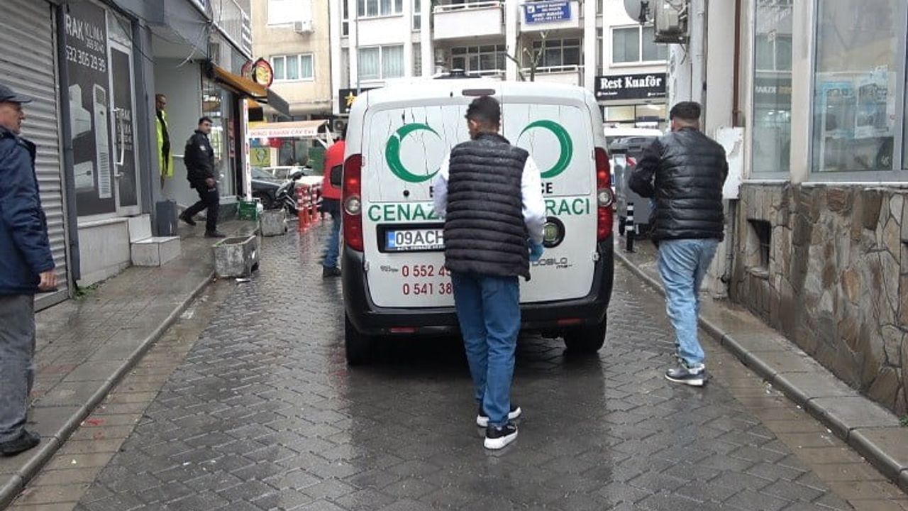 Denizli'de 91 Yaşındaki Esma Bursalıoğlu Evinde Ölü Bulundu