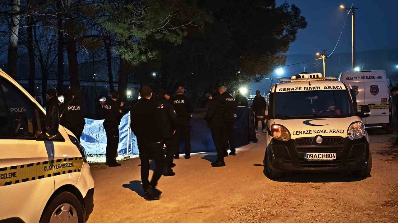 Denizli'de Çarşı ve Mahalle Bekçisi İsmail Tuncer Otomobilinde Ölü Bulundu