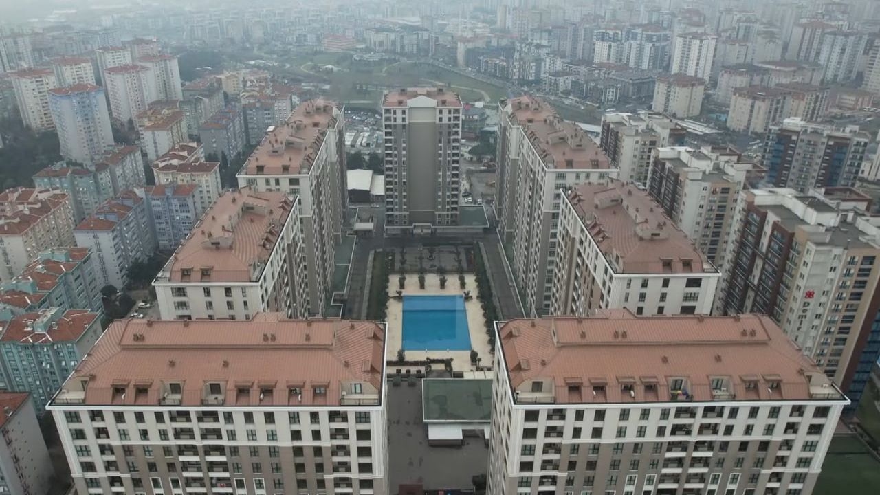 Derya Çayırgan'ın 'Biriktirip Aldım' Dediği Lüks Rezidans Havadan Görüntülendi