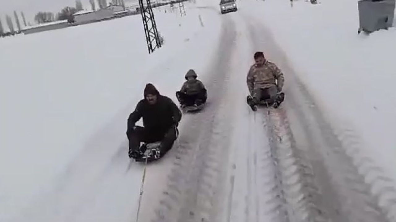 Develi'de Traktörle Kayak Keyfi: O Anlar Kamerada