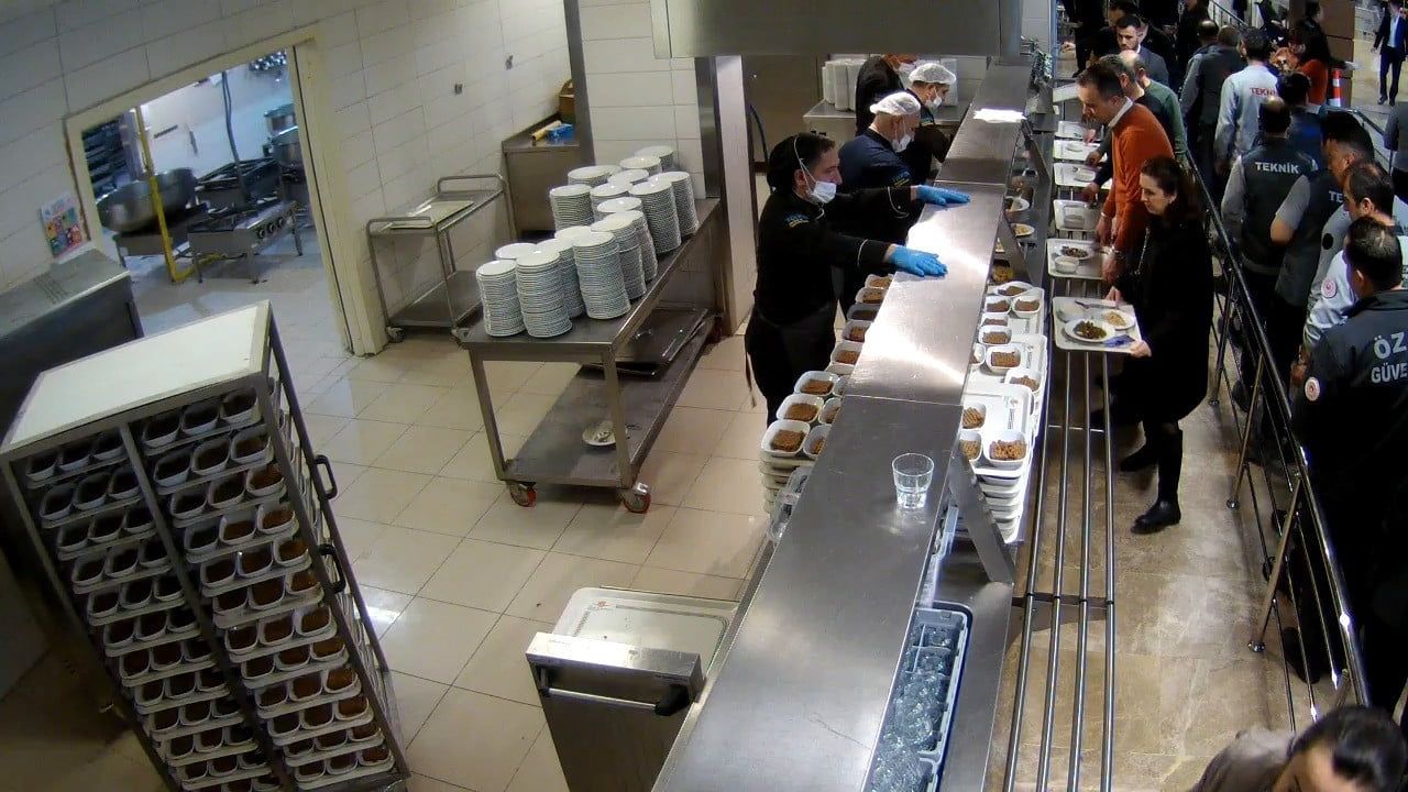 Develi'nin Tescilli Lezzetleri Bakanlıkta: Pırtımpırt ve Gacer Pilavı 3 Bin Kişiye Sunuldu