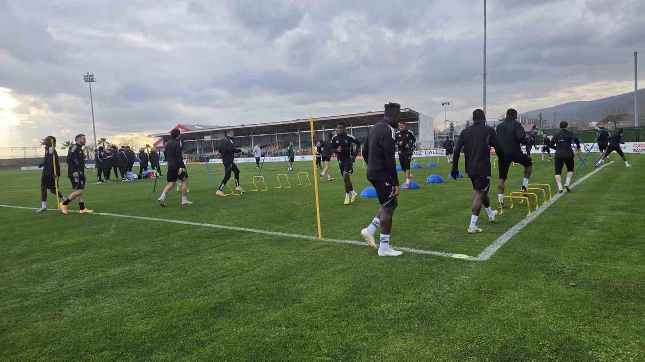 Dijksteel: "Daha Çok İsteyen ve Fedakarlık Yapan Kazanır" — Kocaelispor Fenerbahçe Hazırlığı