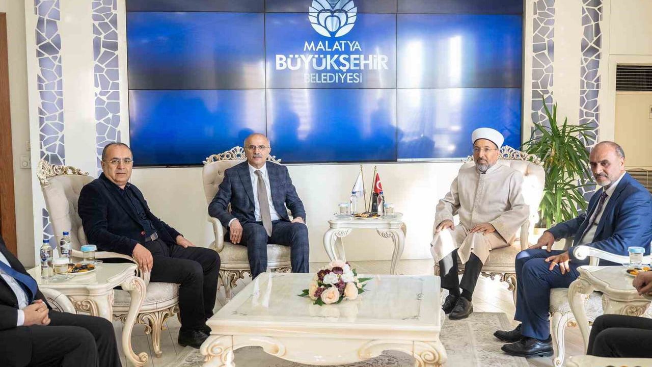 Diyanet Başkanı Arpaguş'tan Başkan Er'e Cami Teşekkürü