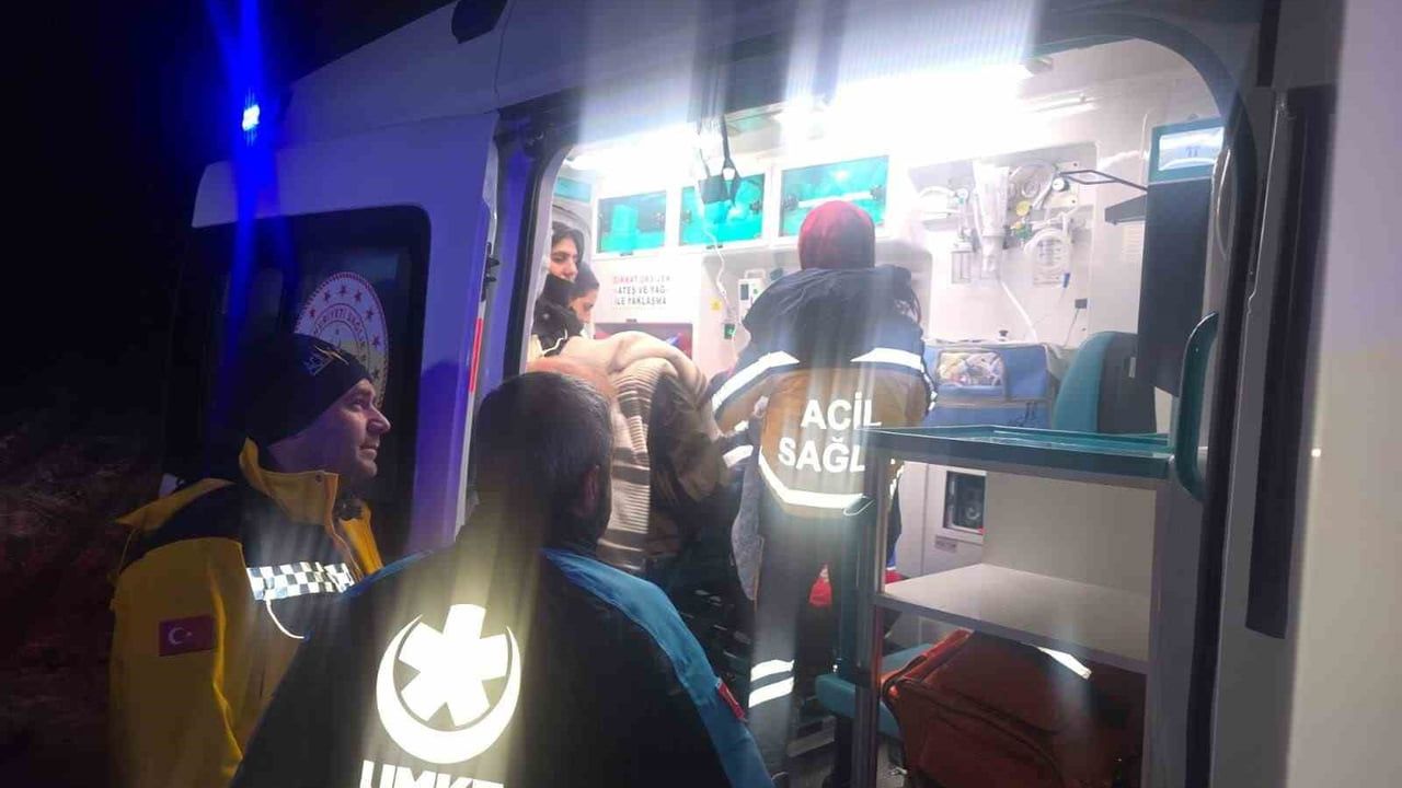 Diyarbakır'da Evde Doğum Kurtarma Operasyonu: Anne ve Bebek Saatler Sonra Kurtarıldı