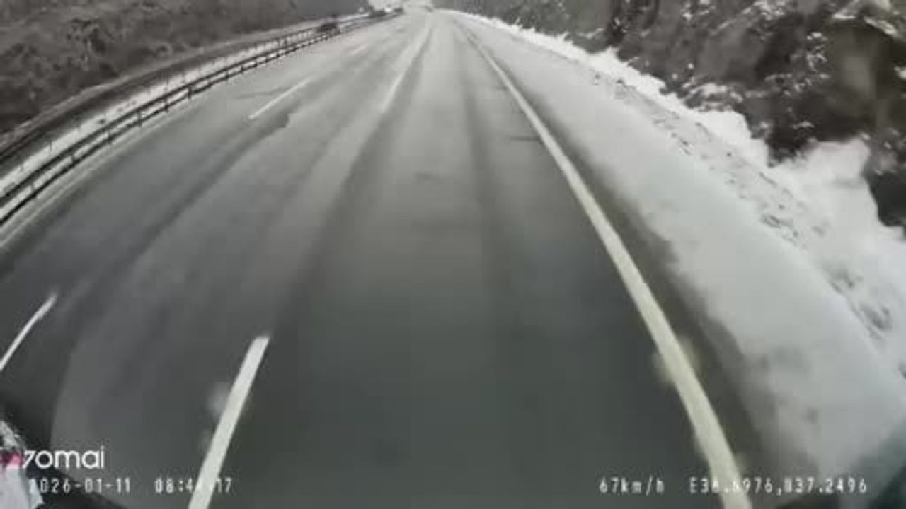 Diyarbakır'da Gizli Buzlanma Faciası: Hız Yapan Araç Duvara Çarpıp Alev Aldı