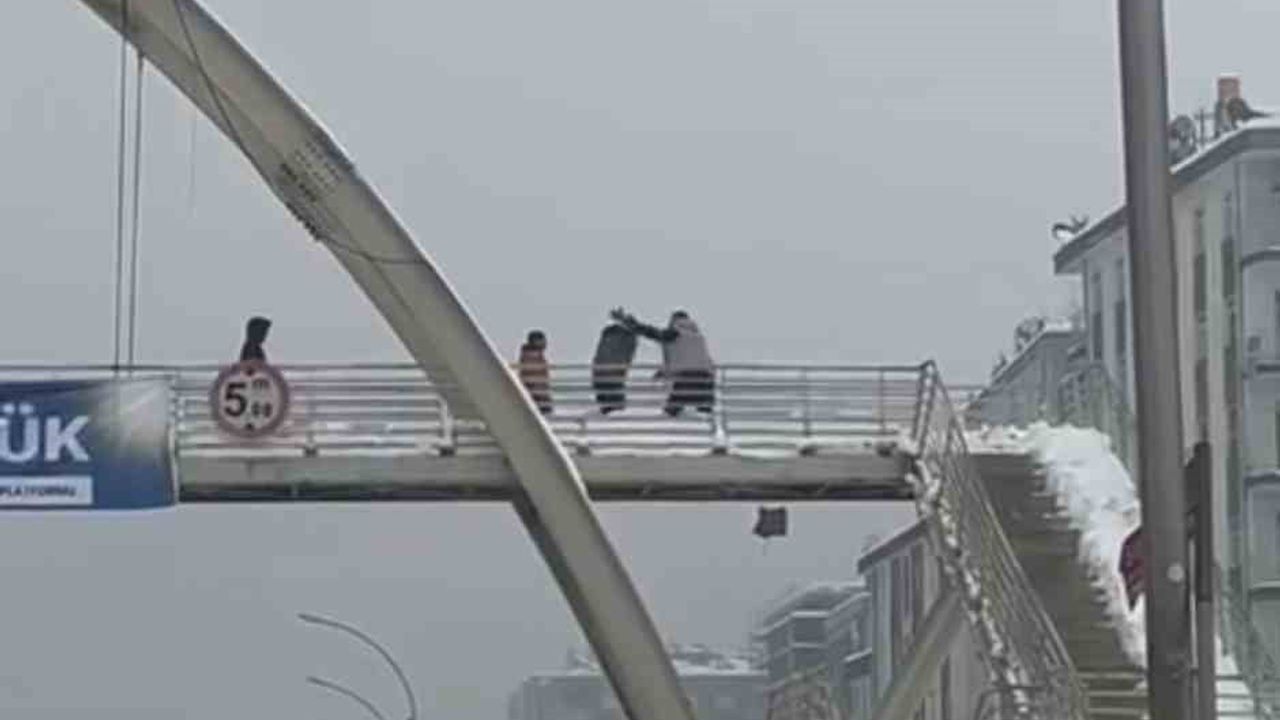 Diyarbakır'da Kar Topu Yüzünden Çocukları Döven Sürücü Tutuklandı