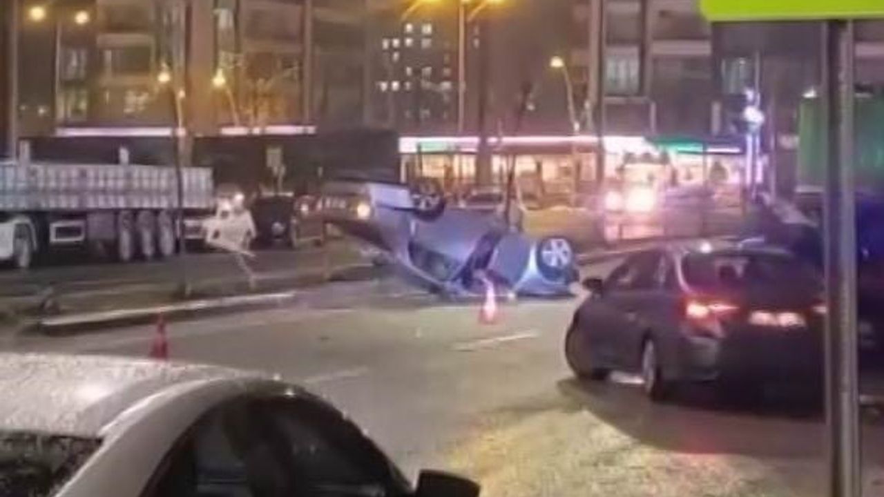 Diyarbakır'da Otomobil Takla Attı: 1 Yaralı