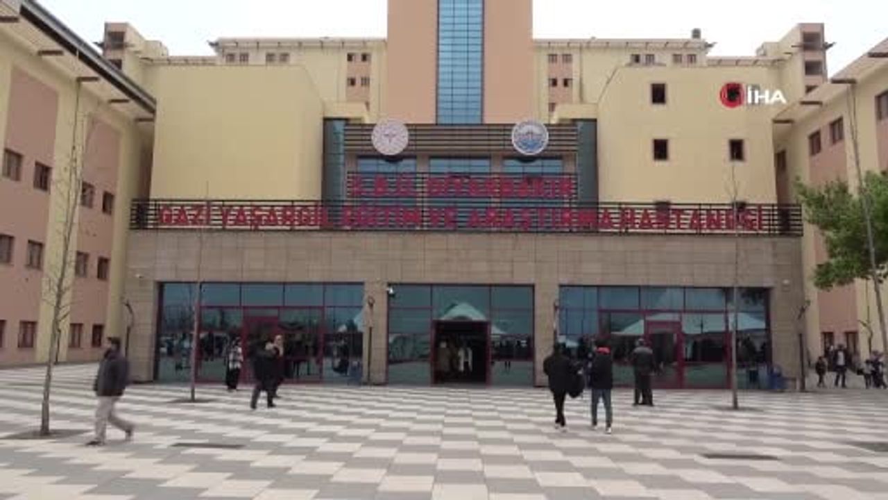 Diyarbakır'da Silahla Boğazından Vurulan Kişi Hayatını Kaybetti