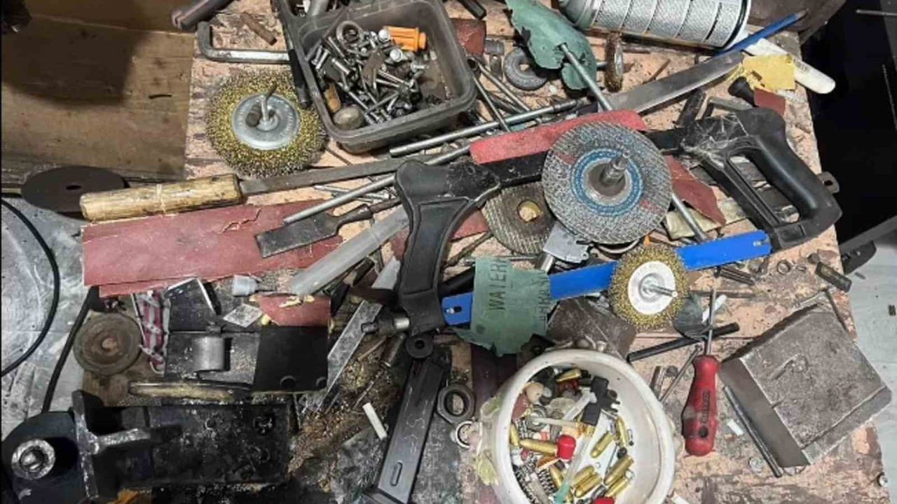 Dörtyol’da Kaçak Silah ve Uyuşturucu Operasyonu: 1 Tutuklama