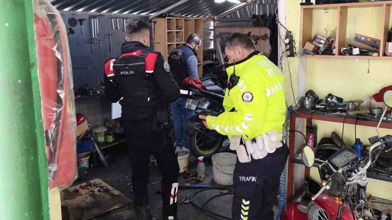 Dörtyol'da Motosiklet Tamircilerine Sıkı Denetim: 112 Motosiklet Kontrol Edildi