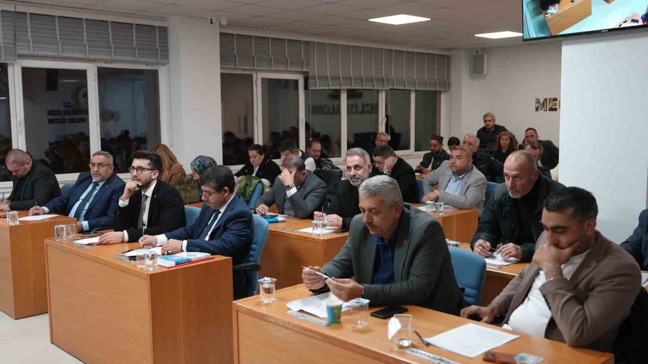 Düzce Belediye Meclisi 2026'nın İlk Toplantısında 40 Gündem Maddesini Görüştü