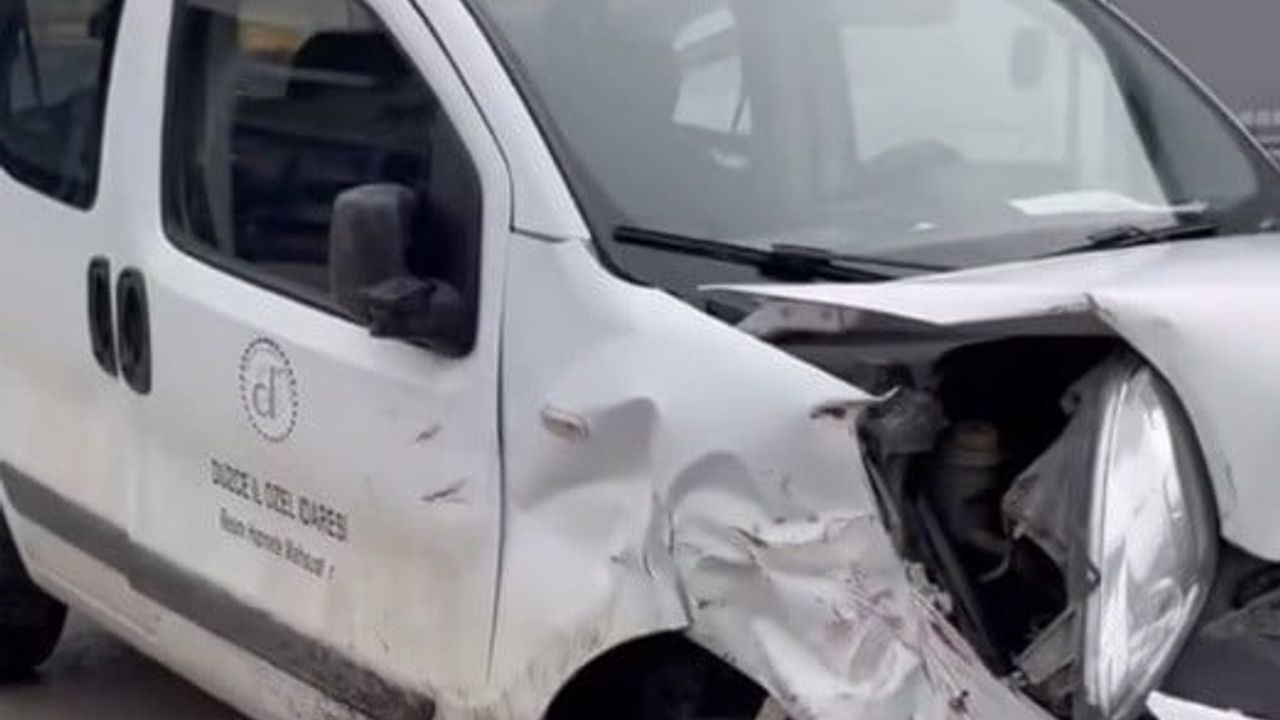 Düzce'de Araç Muayene İstasyonunda Kaza: 3 Araç Hasar Gördü