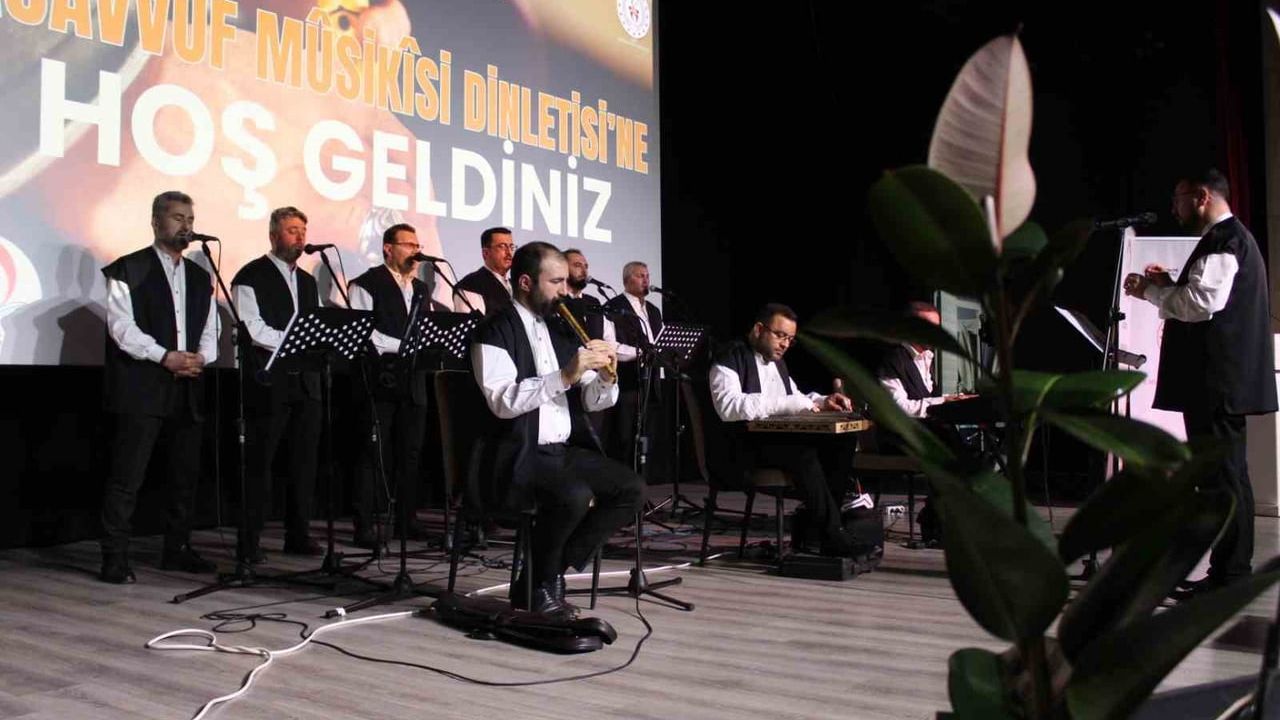 Düzce'de ÇEDES Kapsamında Tasavvuf Musikisi Konseri Yoğun Katılımla Gerçekleşti